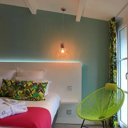 Couette-café La Dolce Suites&chambres D'hôtes 3*