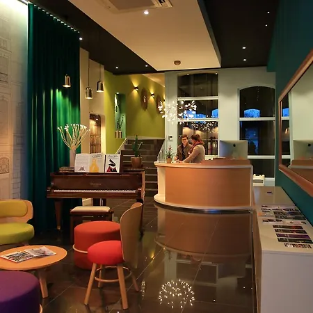 Couette-café La Dolce Suites&chambres D'hôtes 3*